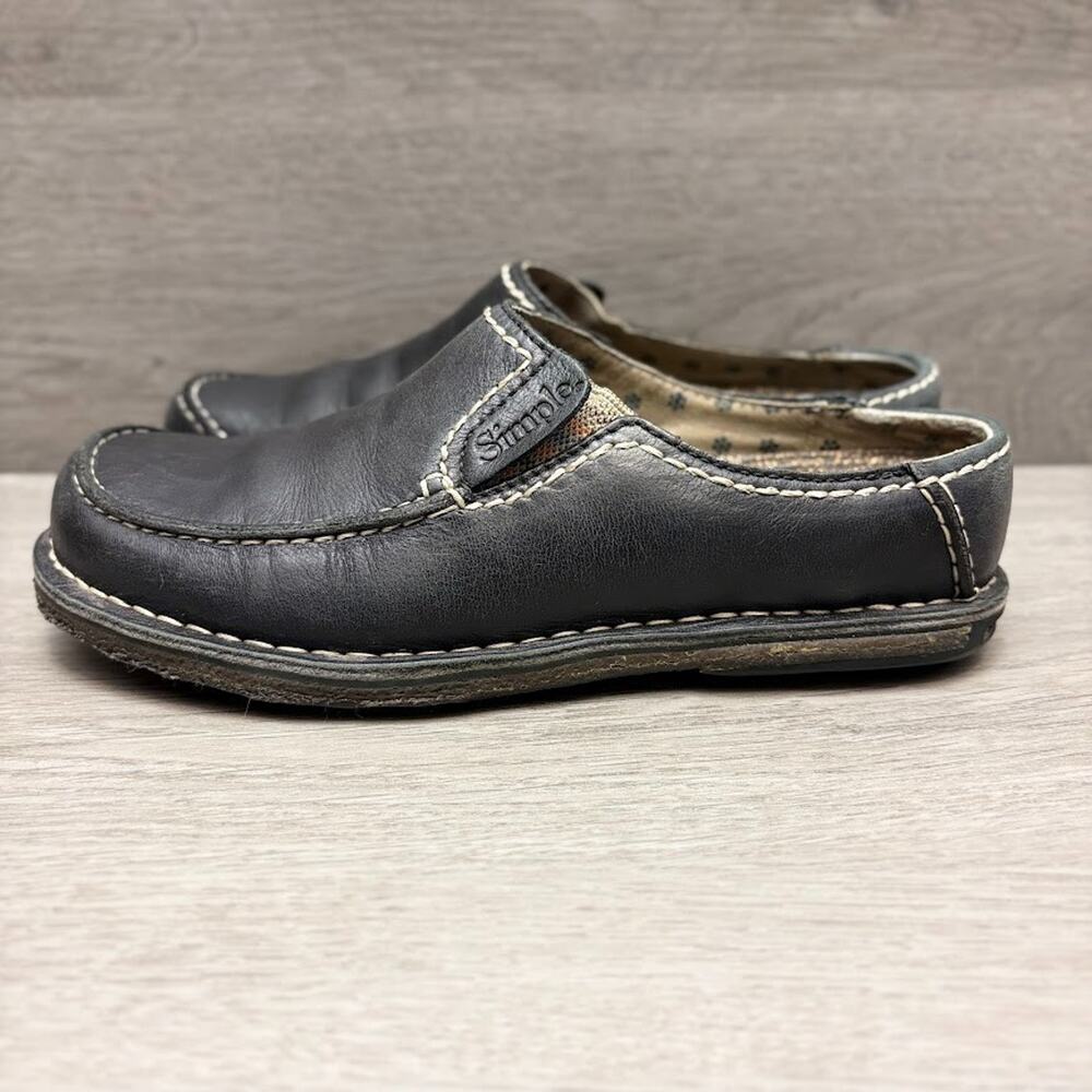 Simple Shoes Women’s Y2K Black Leather Clog Mules Size 7.5